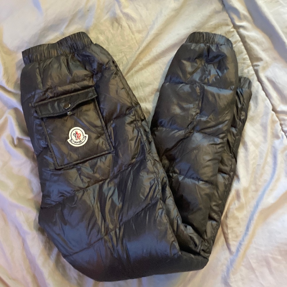 Women’s down filled joggers.